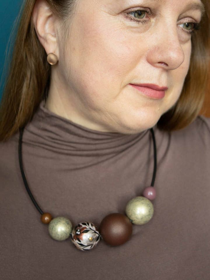 Collana in legno Twilight Garden 2 per la vendita all'ingrosso da parte di Gannwood