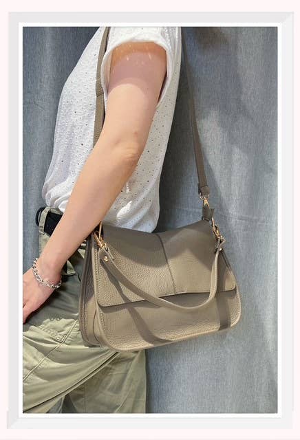 Z et Z - Wholesale Shoulder Bag - Women's - Grained leather shoulder bag C03774