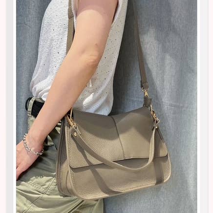 Z et Z - Wholesale Shoulder Bag - Women's - Grained leather shoulder bag C03774