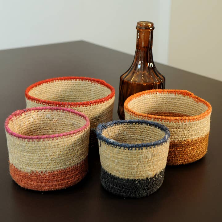 Juego de pequeñas cestas multicolores para venta al por mayor de B A O B A B - Maison