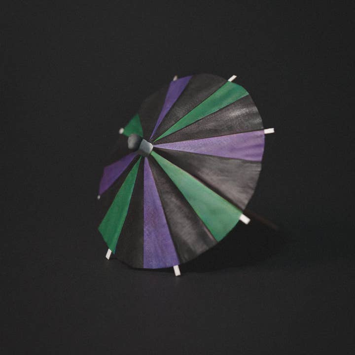 Lively Ghosts - Wholesale Cocktail Shaker - Haunted Spirits 'Beetle Juice' | Spooky Cocktail Umbrellas [1