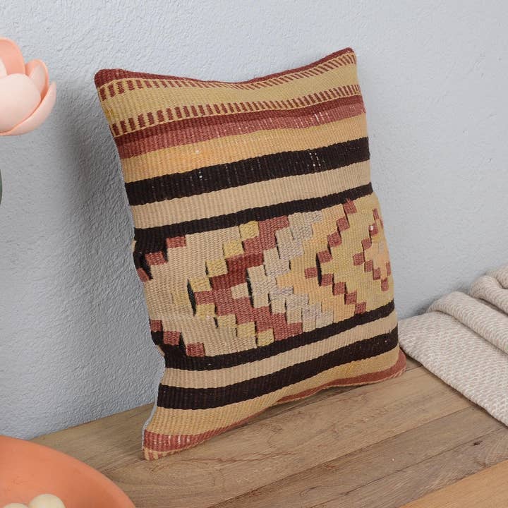 Turkisk kilimkudde med gammalt aztekmotiv för wholesale av Kilim Pillow Decors