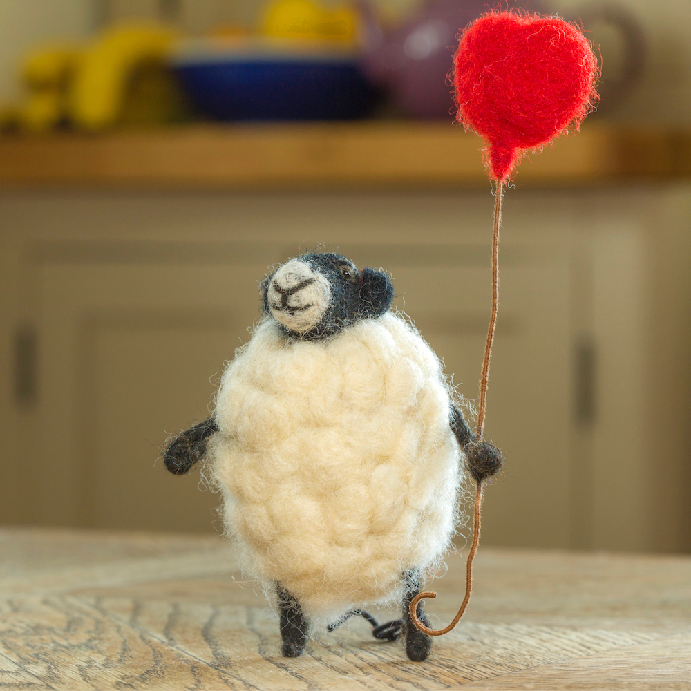 Sew Heart Felt - Wholesale Decorative Tabletop Object - Sheply Sheep with Heart Balloon1