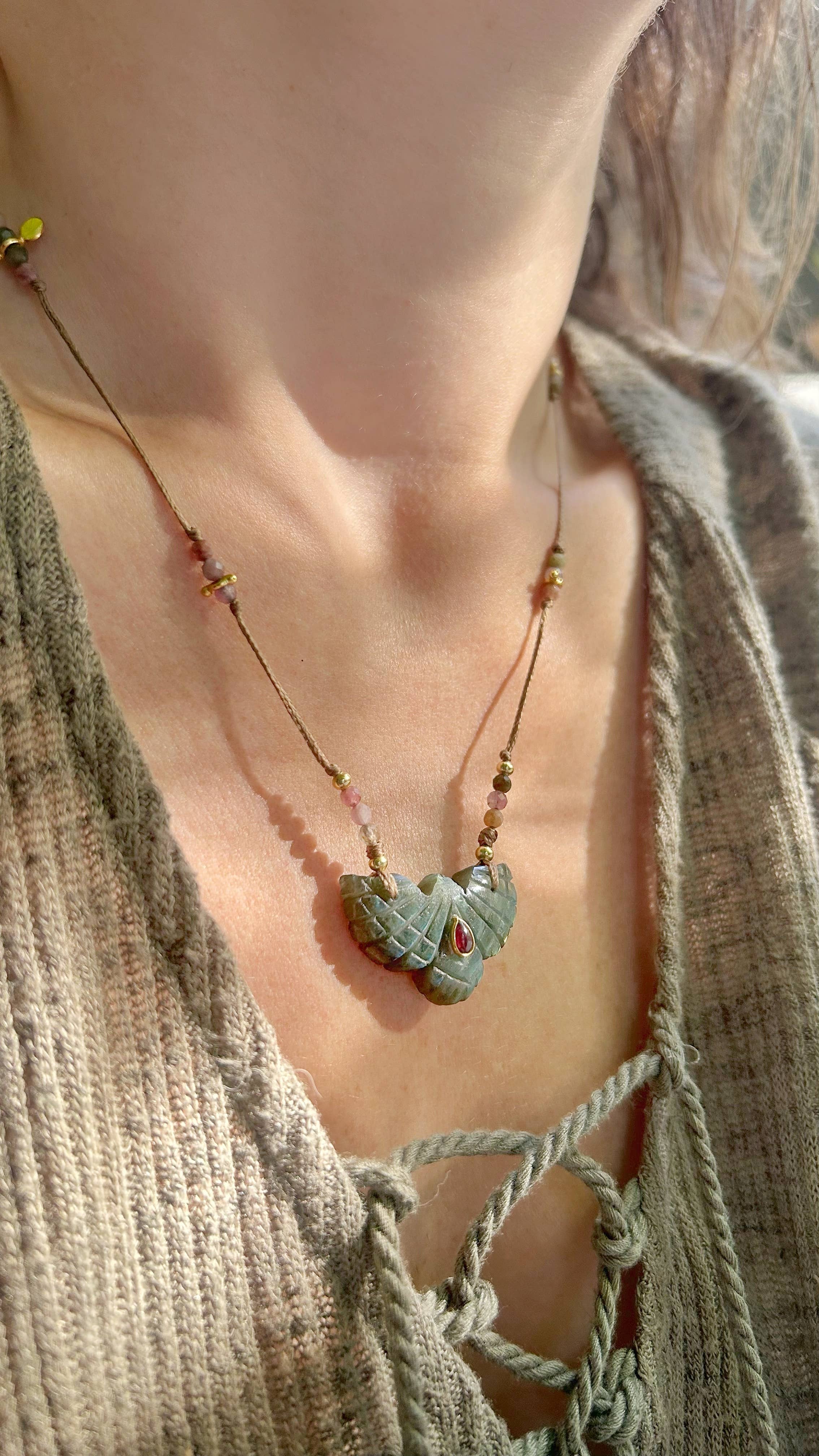 Malaco - Wholesale Pendant/Charm Necklace - Eagle Necklace - Labradorite4