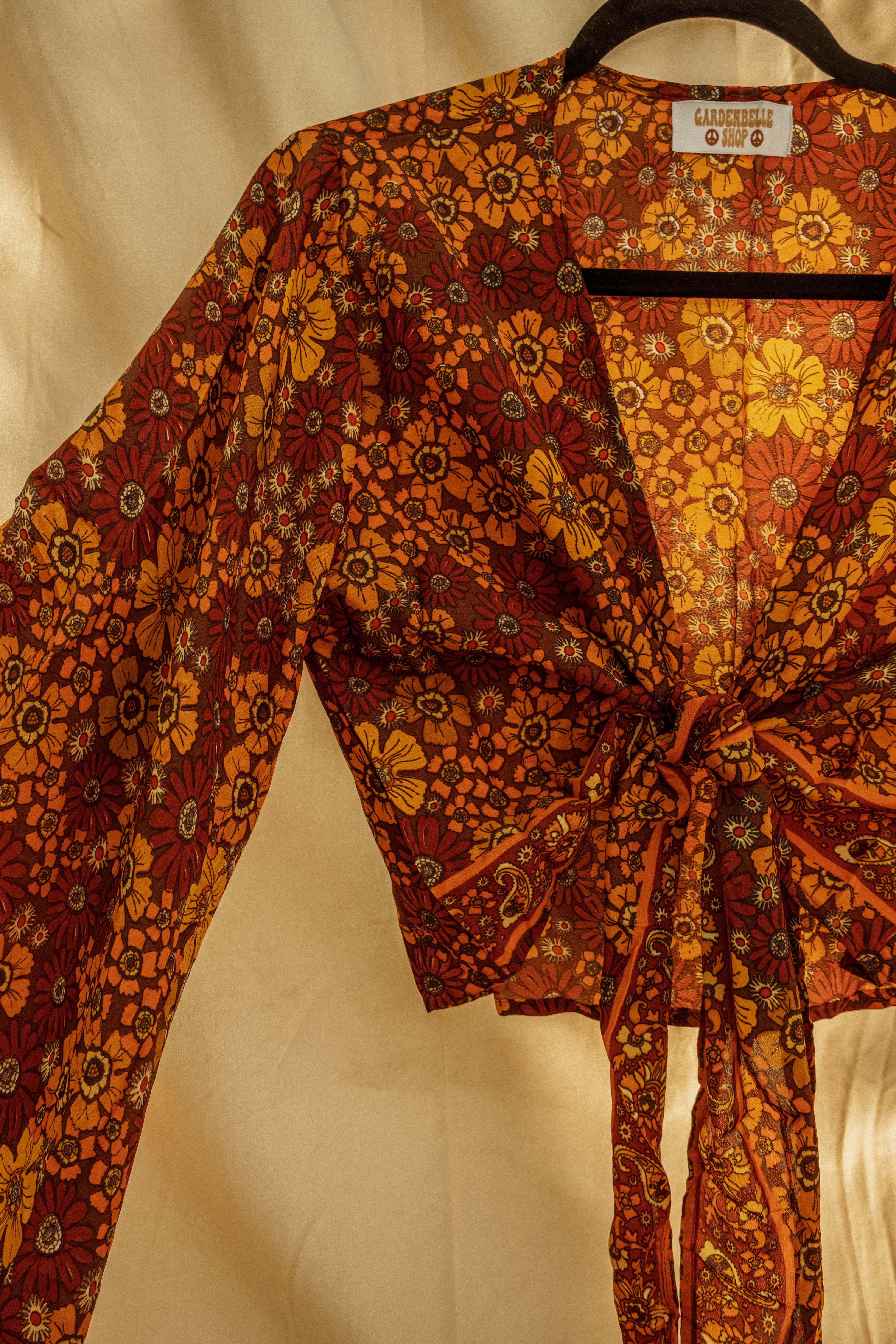 Gardenbelle Shop – Großhandel Bluse – Damen – Glockenärmel Hippie Boho Wickeloberteil, PLUS-Größe verfügbar6