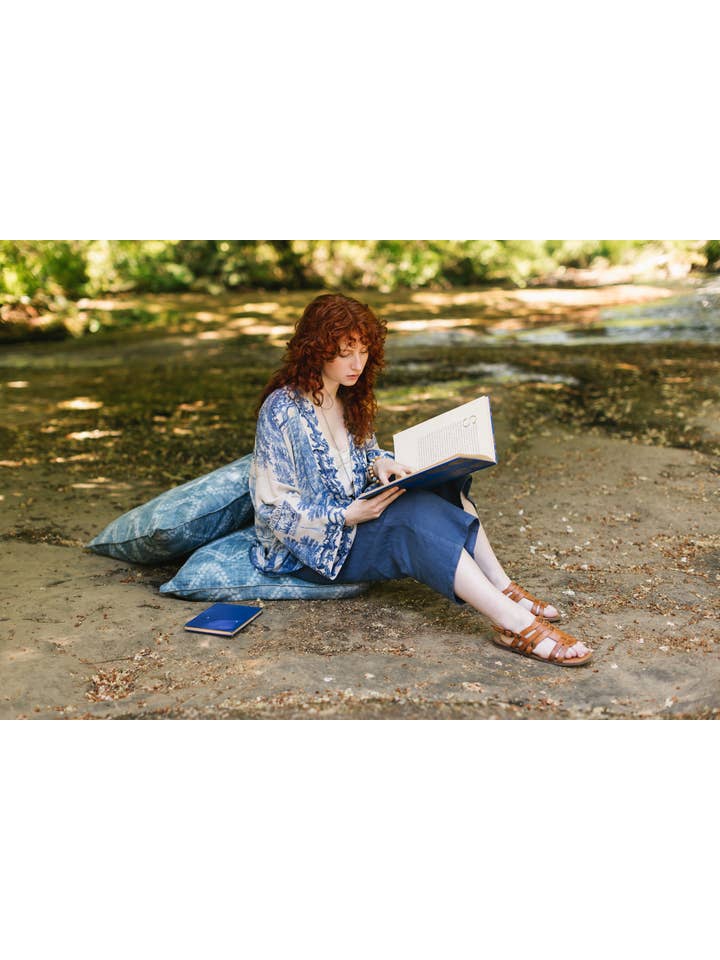 Market of Stars (USA) - Wholesale Kimono - Women's - Let The Light In Pixie Duster Cropped Kimono w/ Delft Print15