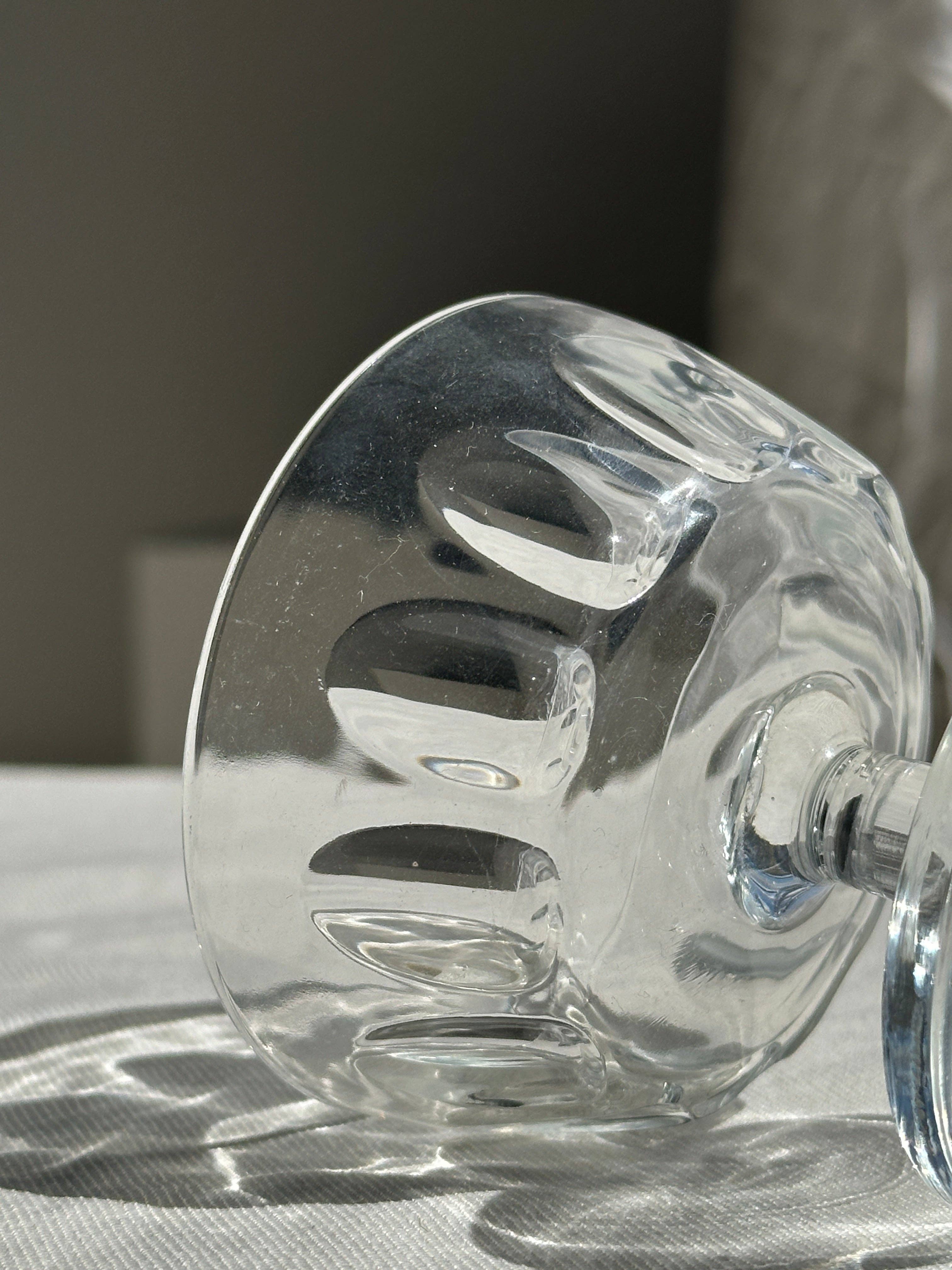 Office Objets - Venta al por mayor Copas de cóctel/licor - 11 copas con tallo Arcoroc de Francia10