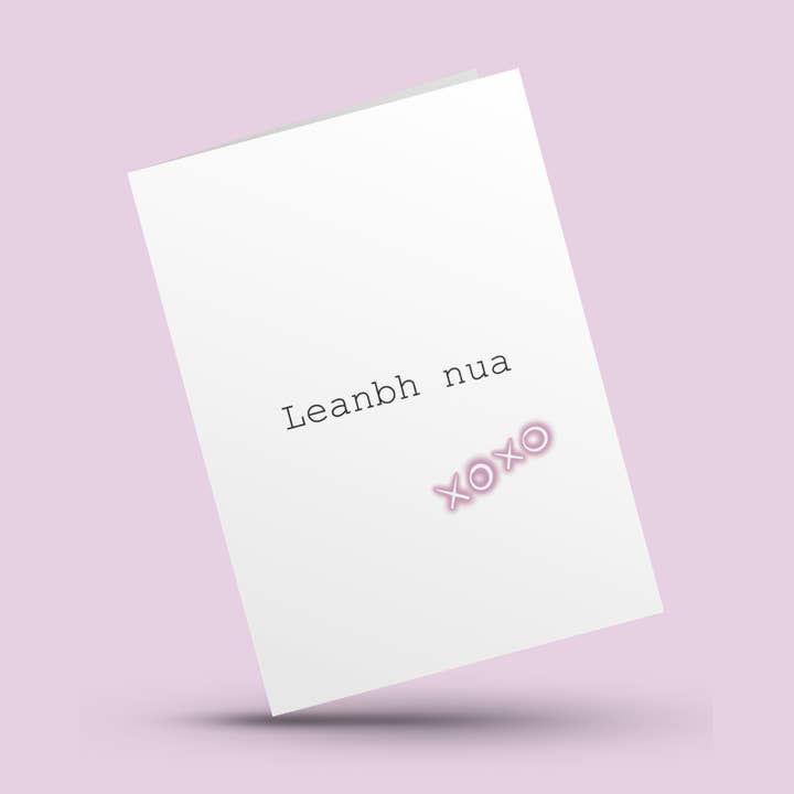 Carte Nouveau-né en irlandais - Leabh Nua signifie Nouveau-né pour la vente par Cherie Cards