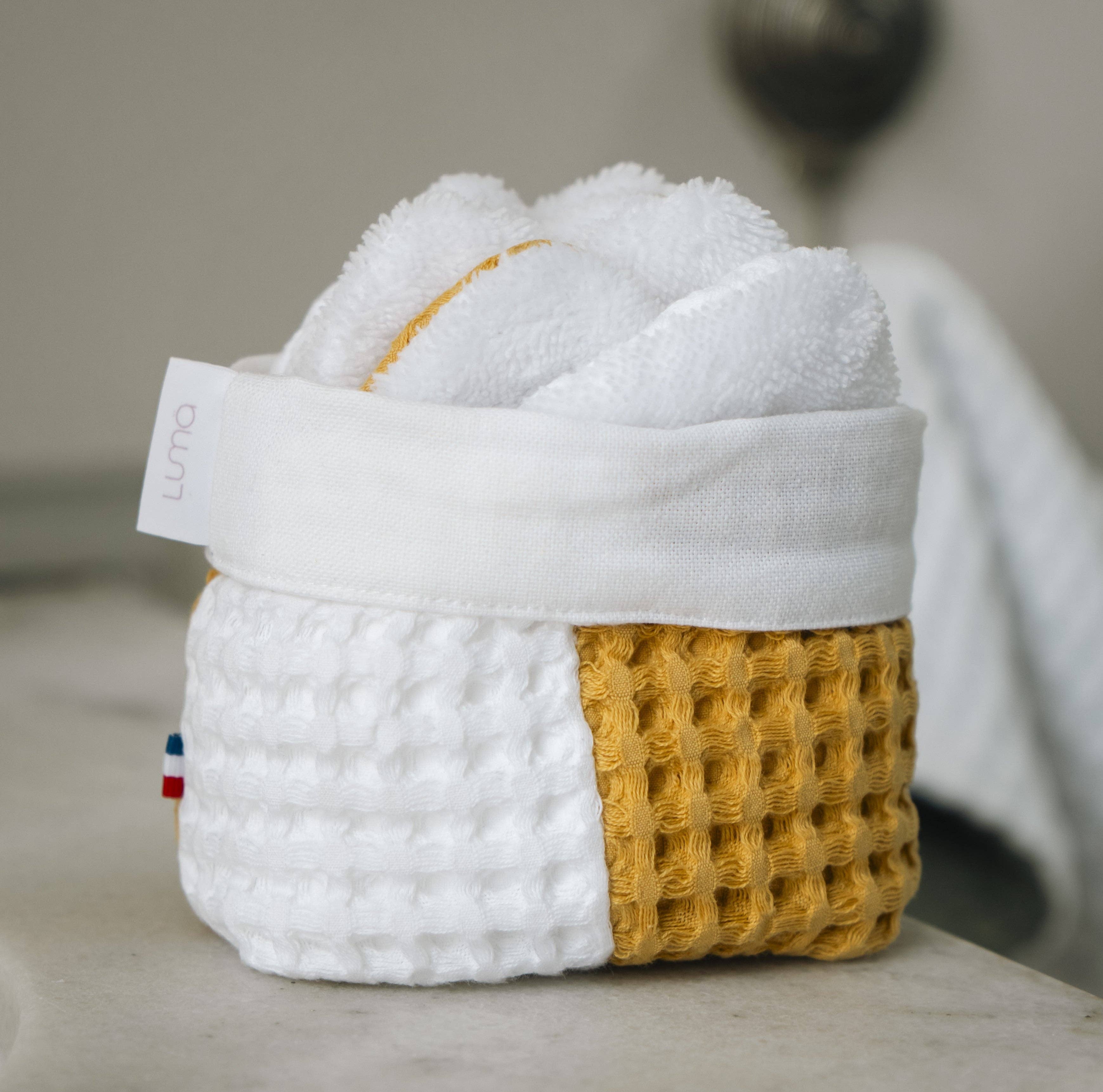 Lumä - Wholesale Makeup Remover - Washable makeup remover pads + basket18