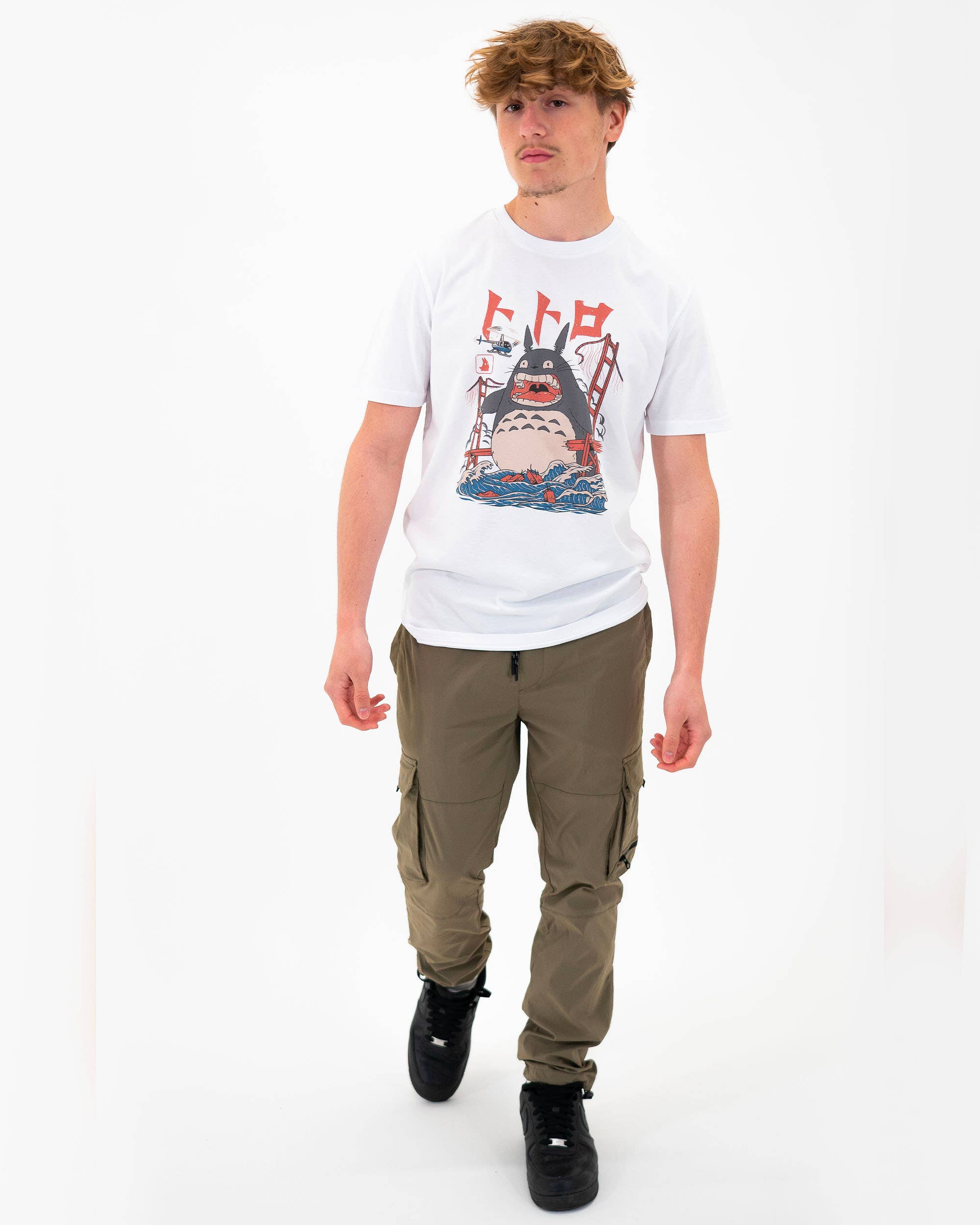 Grafitee - Wholesale Screen Printed T-Shirt - Unisex - Totoro Attack T-shirt - Totoro movie graphic tee shirt2