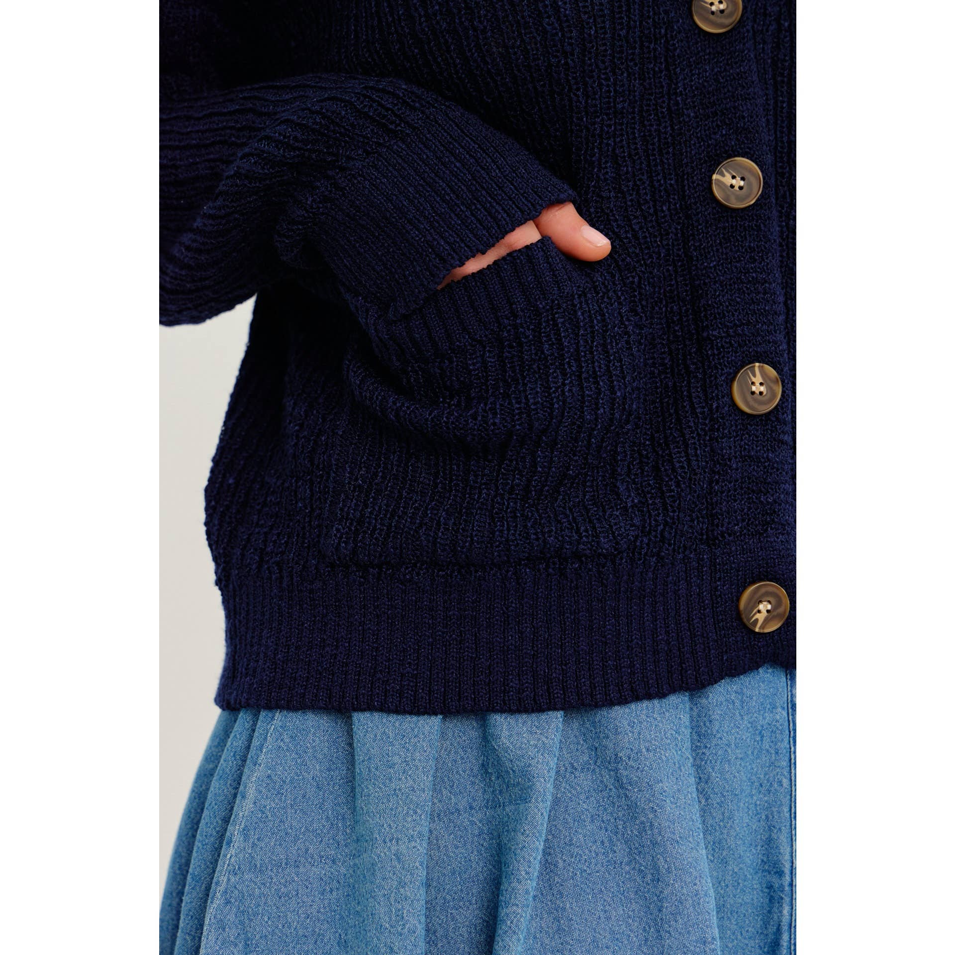 idem ditto – Engroshandel Cardigan - Dame – Ubesværet cool løs sweater-cardigan med lommer23