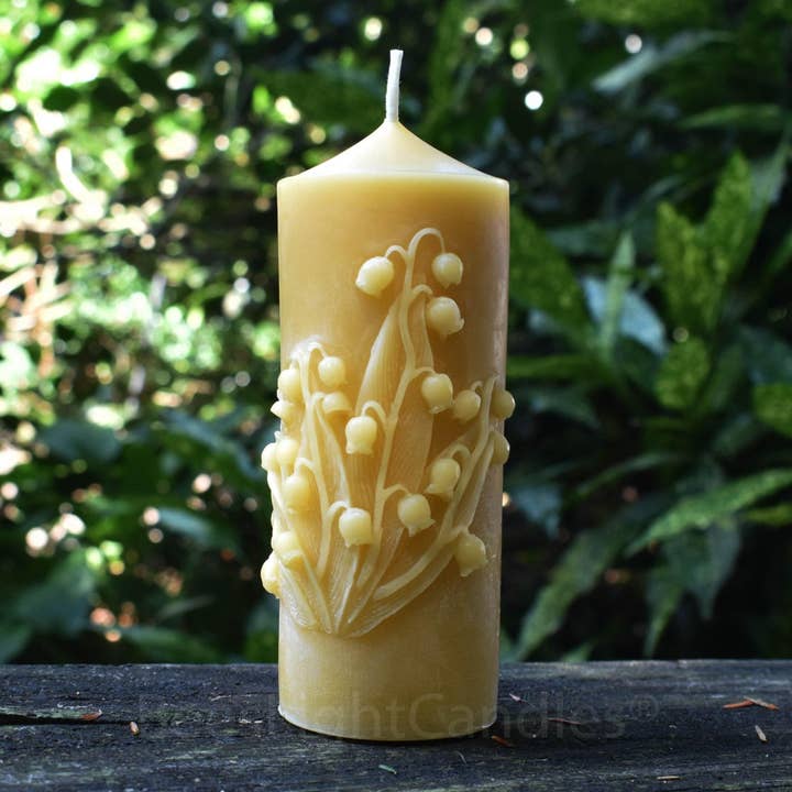 Bees Light Candles β wholesale Pillar candle β Bell Flower Beeswax Pillar Candle2
