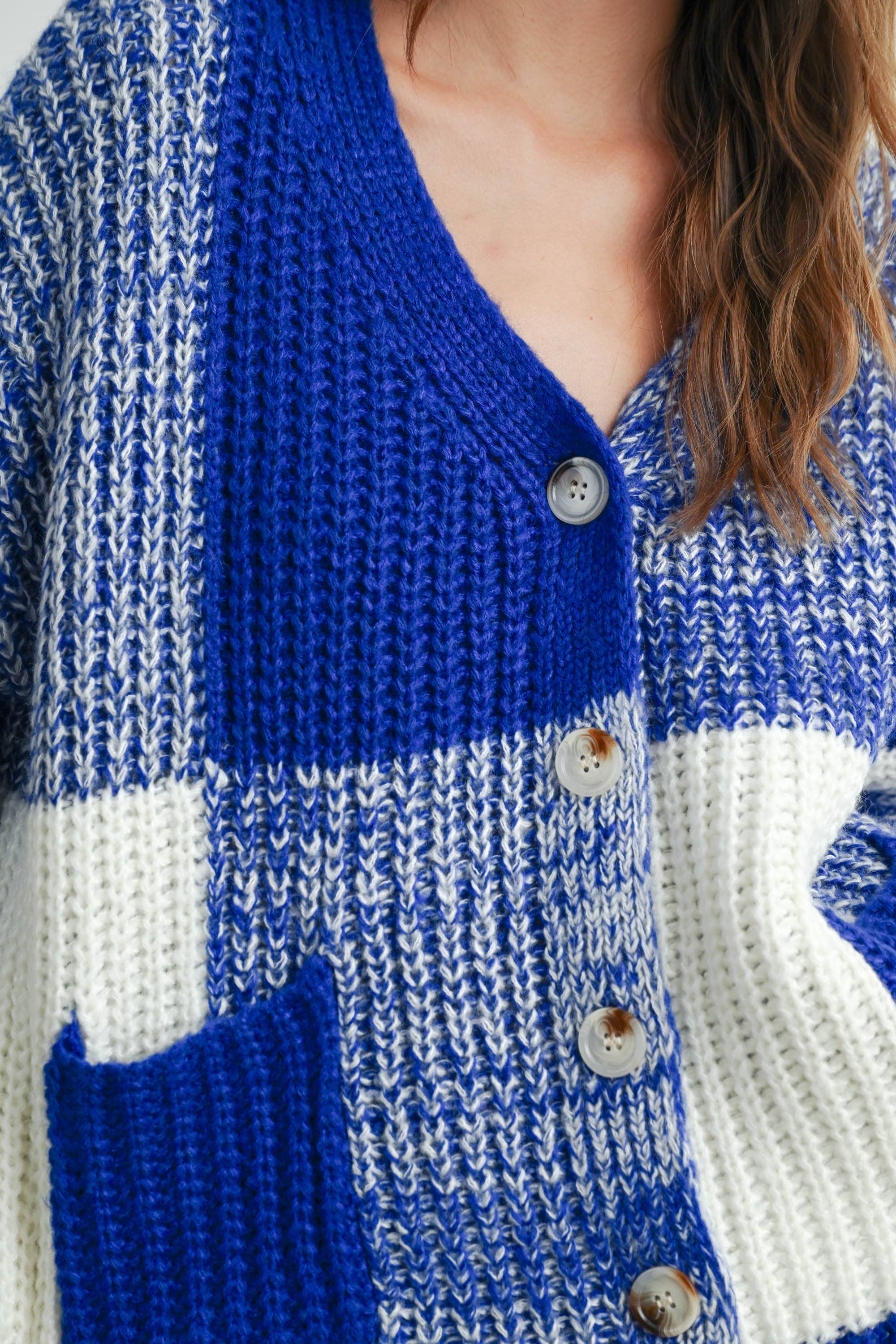 BUTTERMELON - Vendita all'ingrosso Cardigan - Donna - Cardigan oversize a quadretti con spalla scesa - BMC760720