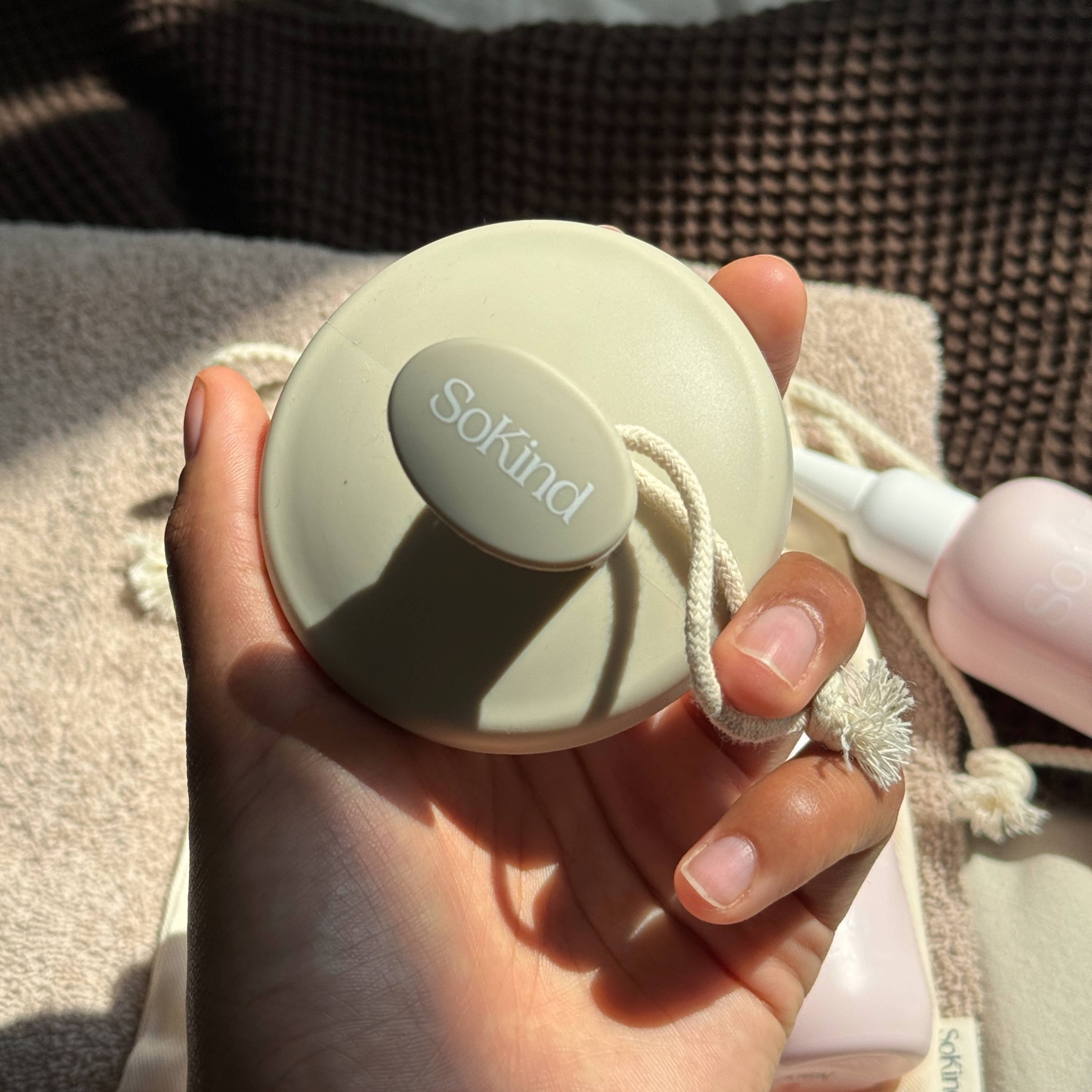 SoKind - Wholesale Head Scratcher/Massager - Pure Flow Scalp Brush4