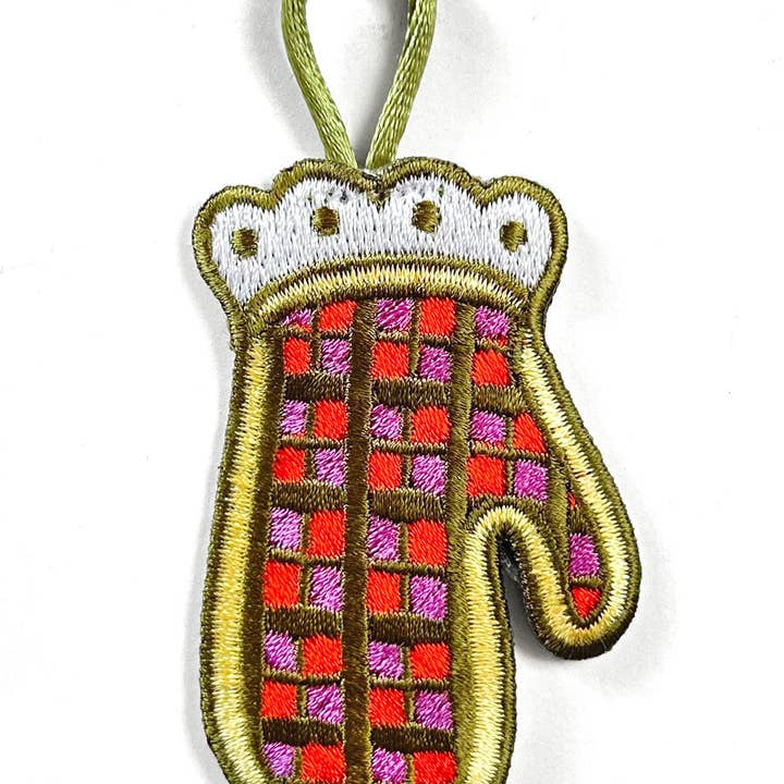 Oven Mittten Emboridered Patch for wholesale by Shelli Can