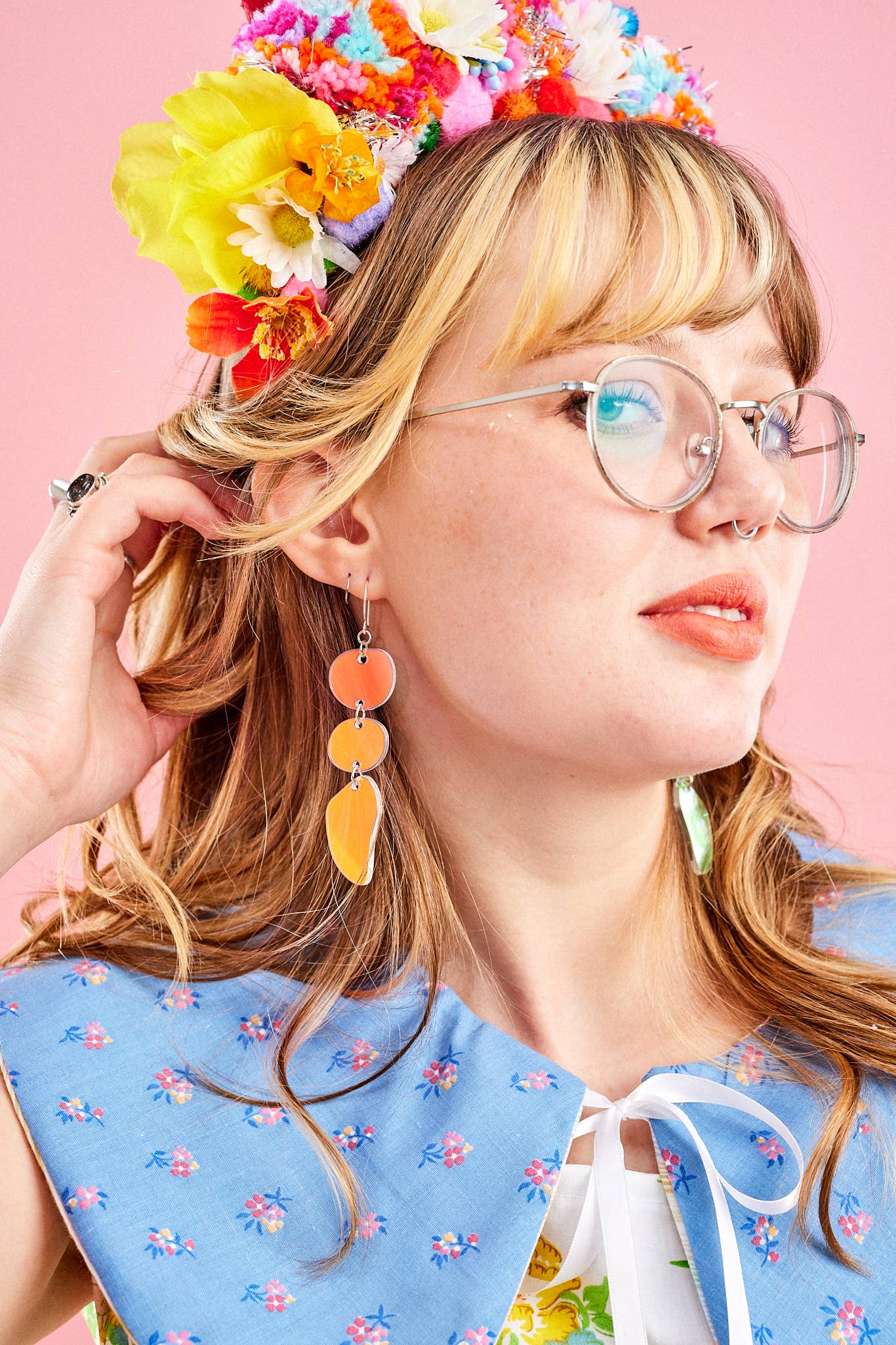 The Lost & Found - Vendita all'ingrosso Orecchini pendenti - Orecchini a tripla goccia «Rainbow Irridescent»1