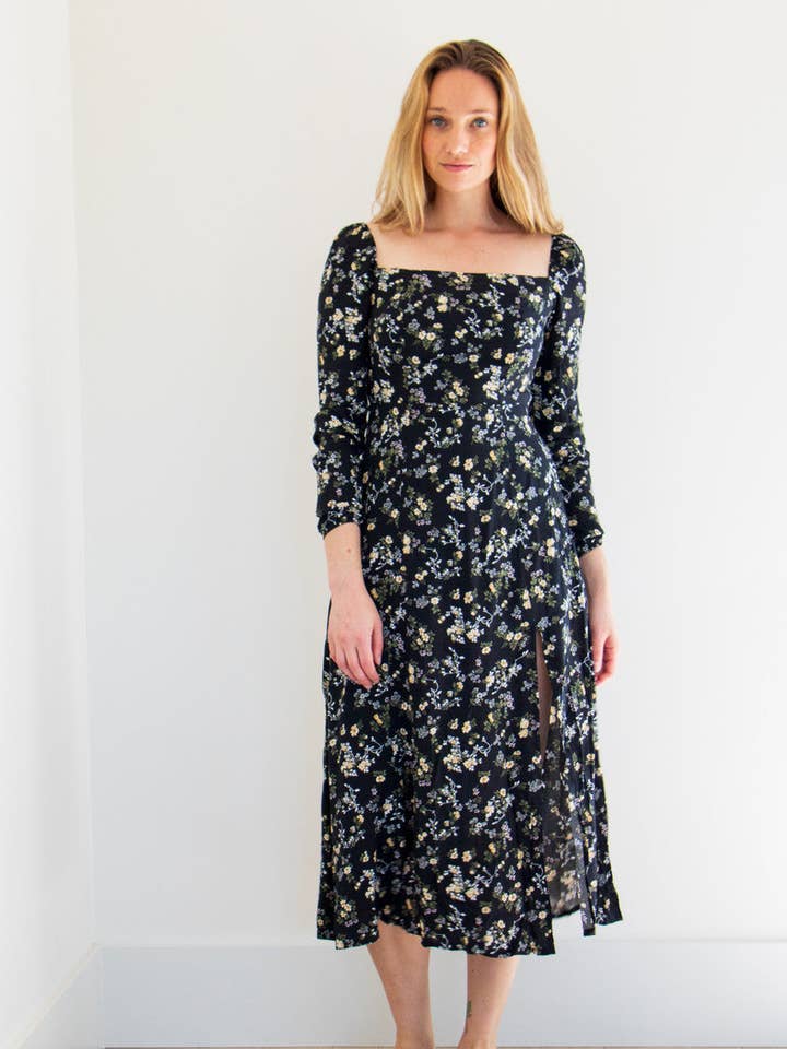 Robe mi-longue Wren à imprimé vintage noir pour la vente par PRIV Collections