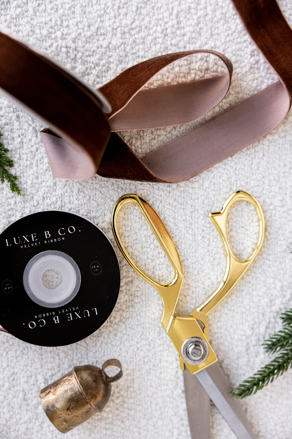 Luxe B Co - Wholesale Ribbon - Gift Wrapping - Ribbon Brown Velvet Christmas Decor Luxe B Co.7