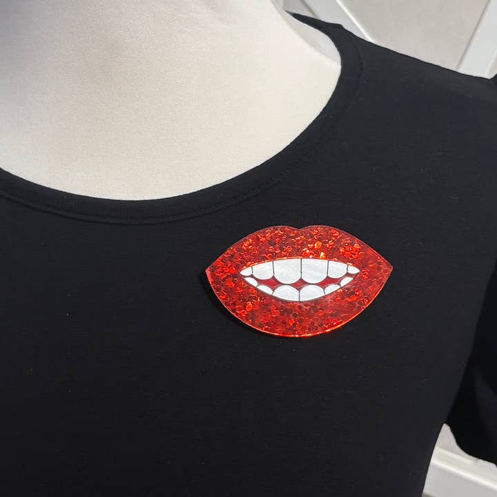 Audacious Studio - Wholesale Brooch - Dali's Smile Brooch4