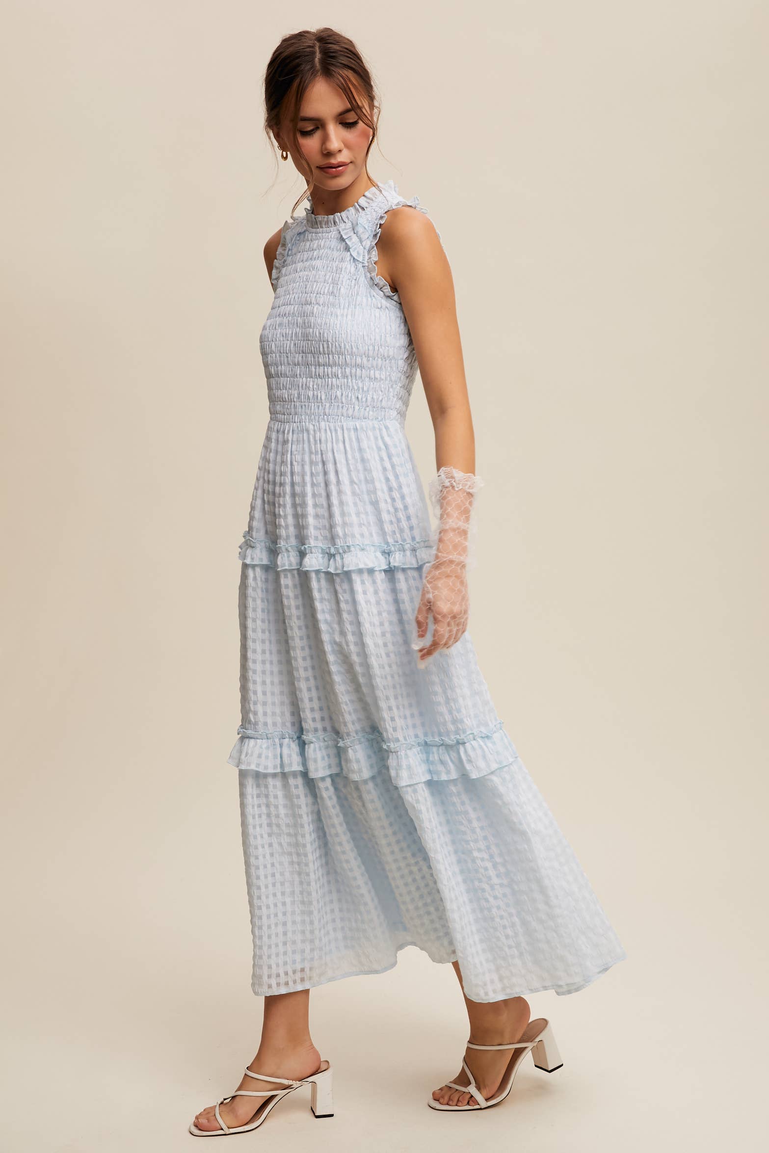 Listicle – wholesale Dress – Women's – Sleeveless Gingham Maxi Dress with Ruffle Details16