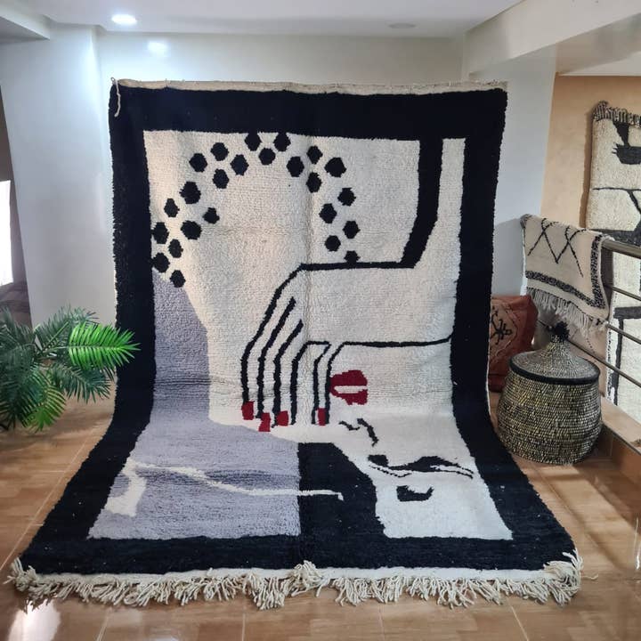 TAPPETI MAROCCHINI 100% FATTI A MANO 150 - 250 cm nr 955 per la vendita all'ingrosso da parte di Maroccarpets Poufs and pillows wholesale +31648976894