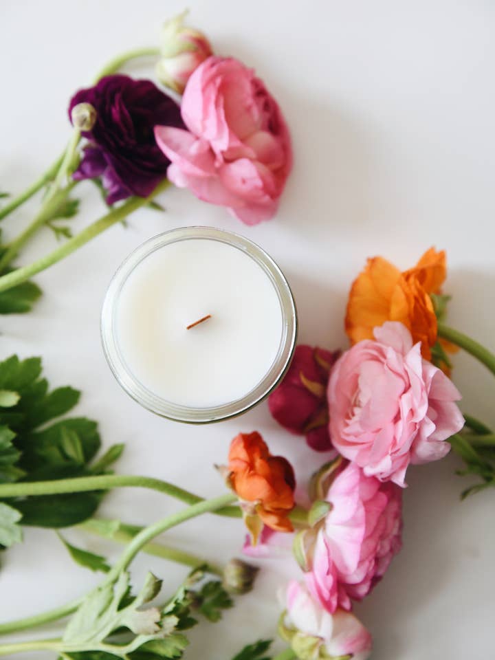 Custom: Unlabeled Non-toxic Wooden Wick Candle 7.2oz for wholesale by Melty