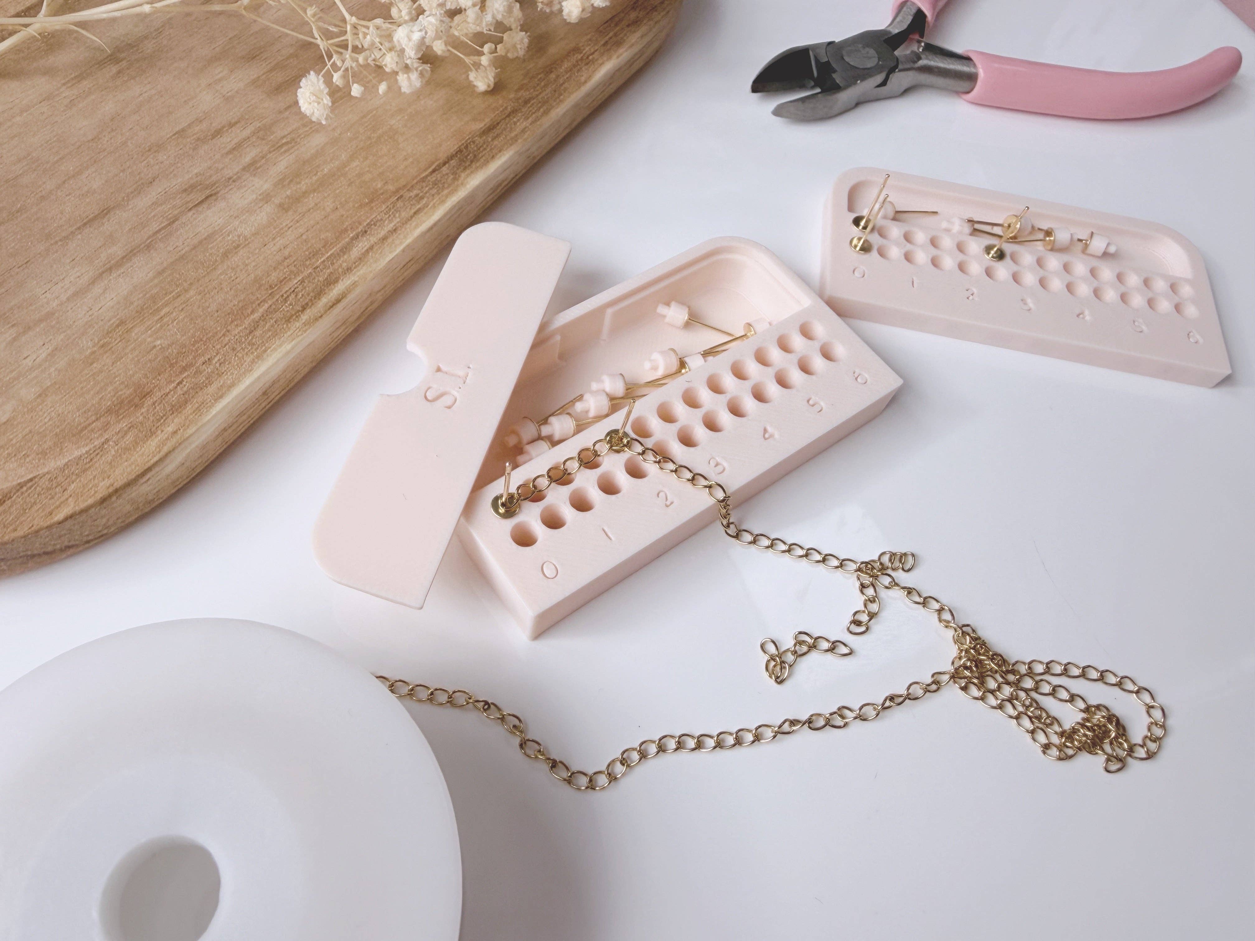 S.I. Originals - Wholesale Craft Tool - Precision Chain Guide – S.I. Originals1