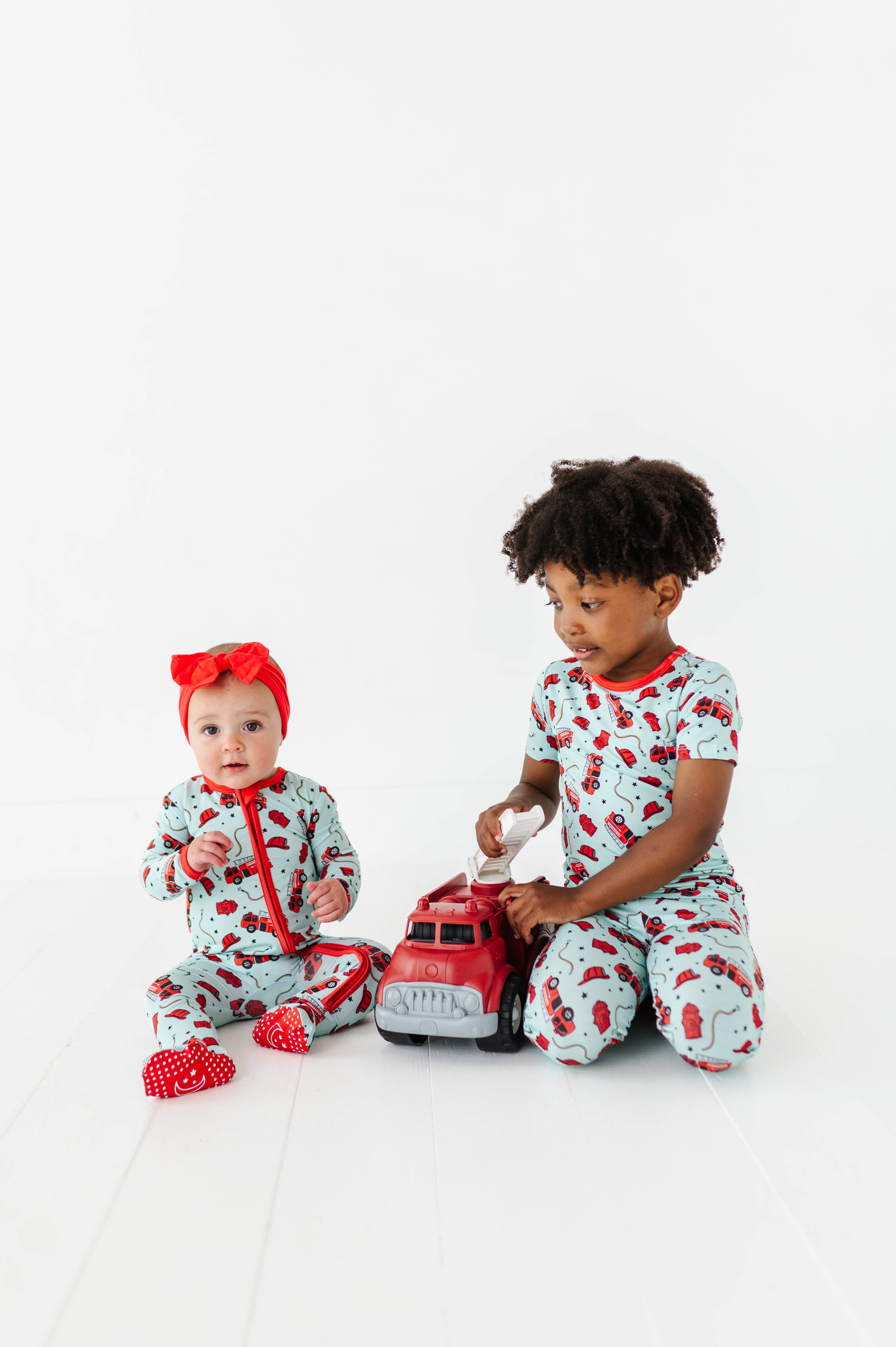 Little Pajama Co. - Wholesale Bodysuit (Footed) - Baby - Fire Truck Footed Onesie3