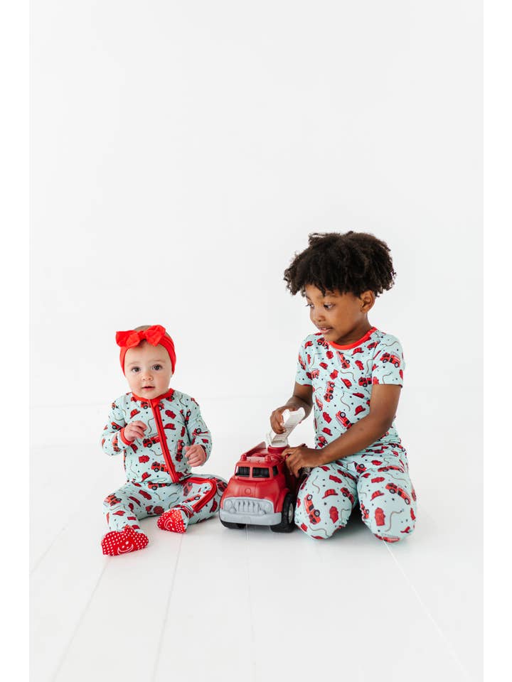 Little Pajama Co. - Wholesale Bodysuit (Footed) - Baby - Fire Truck Footed Onesie3