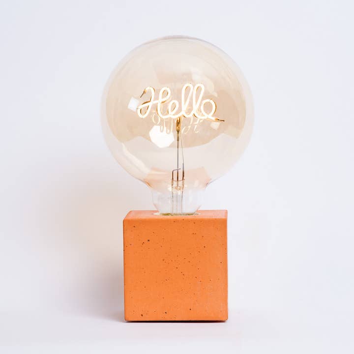 Hello-lampe - orange beton for engroshandel hos Junny