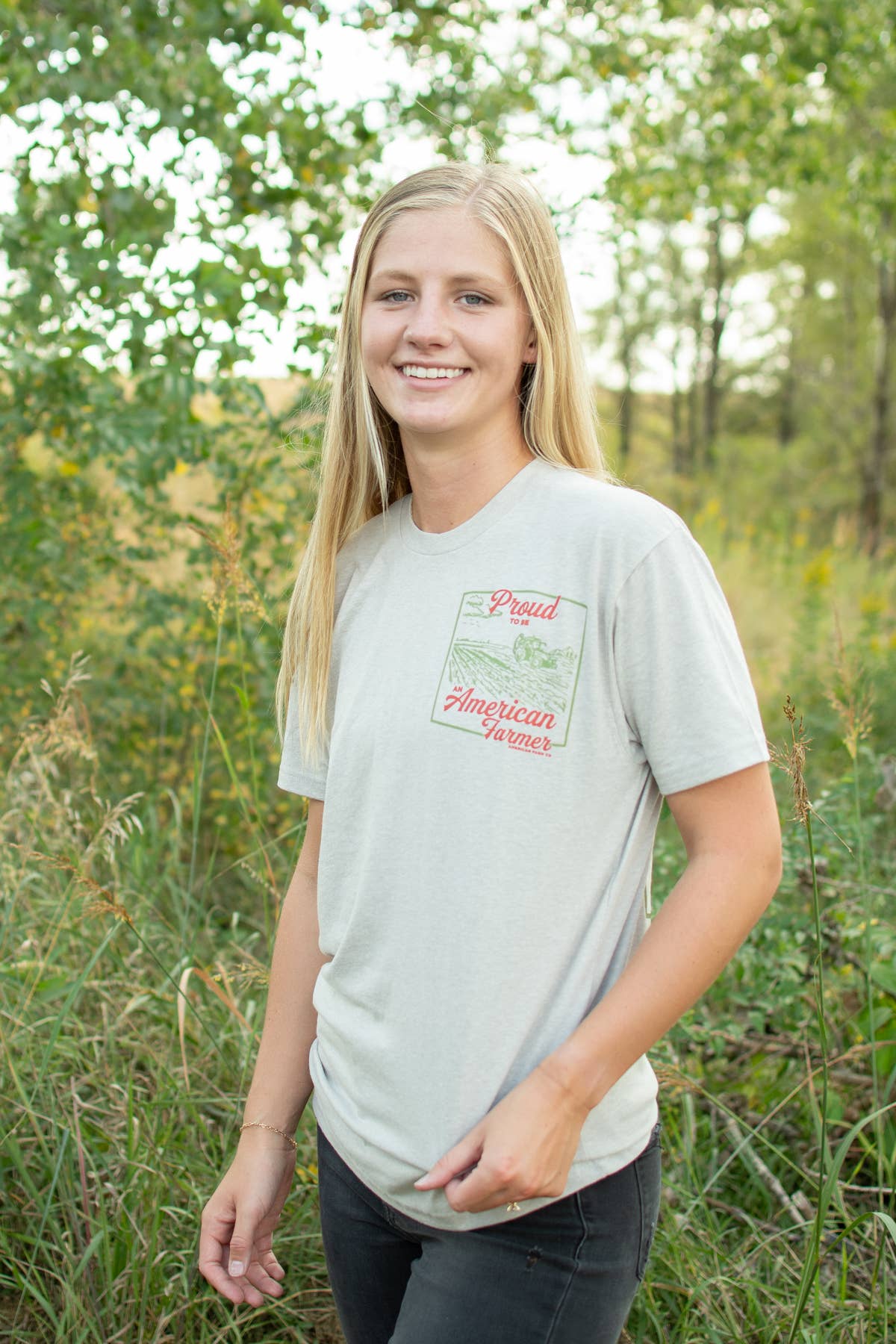 American Farm Company – wholesale Screen printed t-shirt – Men′s – Western 'Proud American Farmer' Stone Graphic Tee1