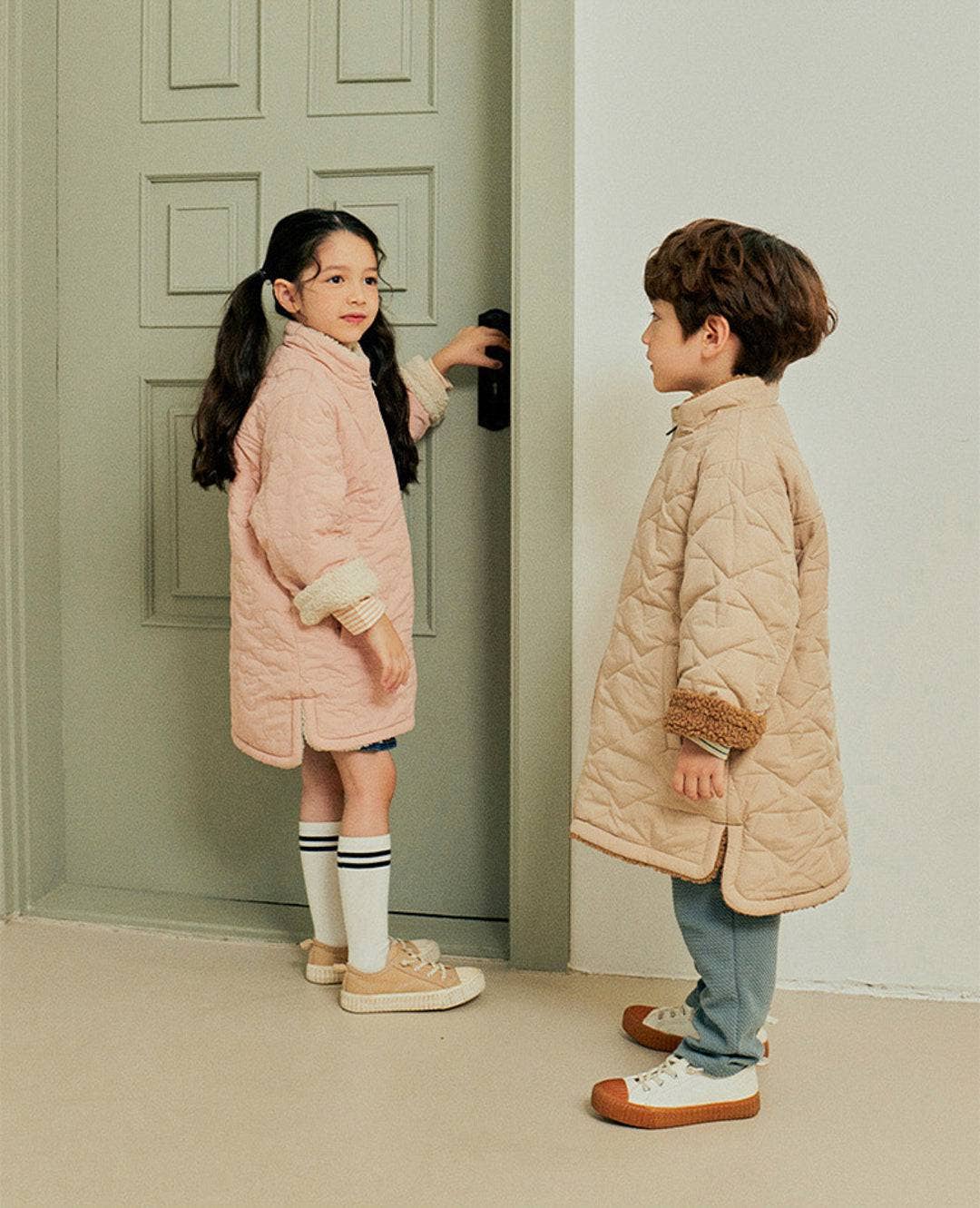 ToTo Heros - Wholesale Puffer Jacket - Kids - Quilt & Teddy Reversible Long Jacket14