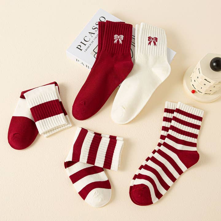 ACCITY - Wholesale Socks - Women's - CHRISTMAS RED BOWS SOCKS FOR WOMEN_CWMS1371