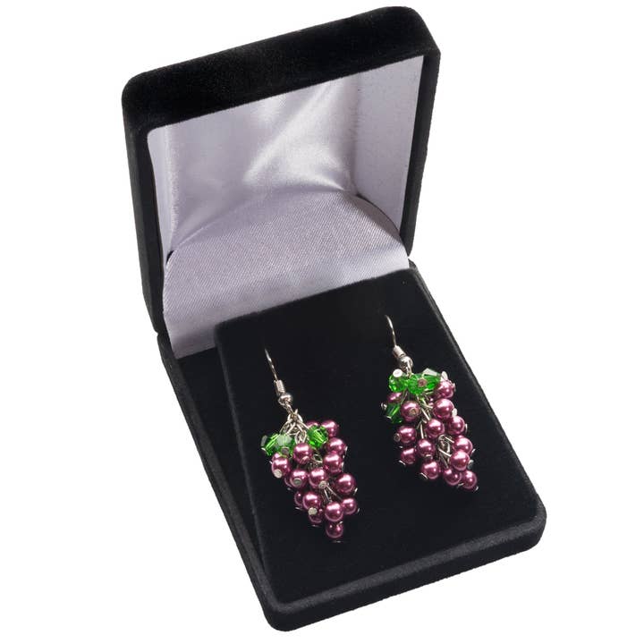 Boucles d'oreilles Grape Bunch pour la vente par Chris’s Stuff Inc.