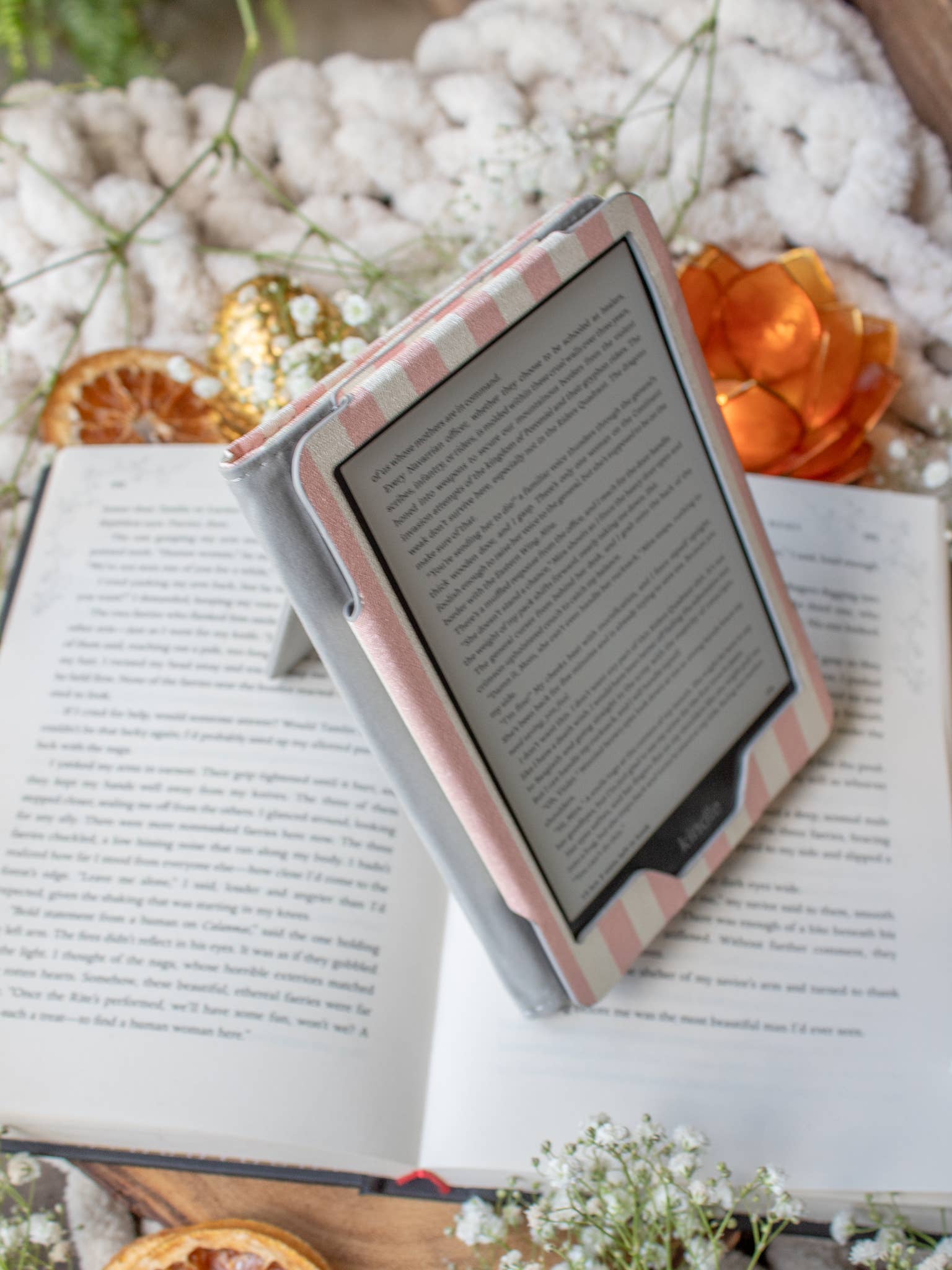 Meaggie Moos - Wholesale Book Cover - Kindle Case | Pink Stripes4