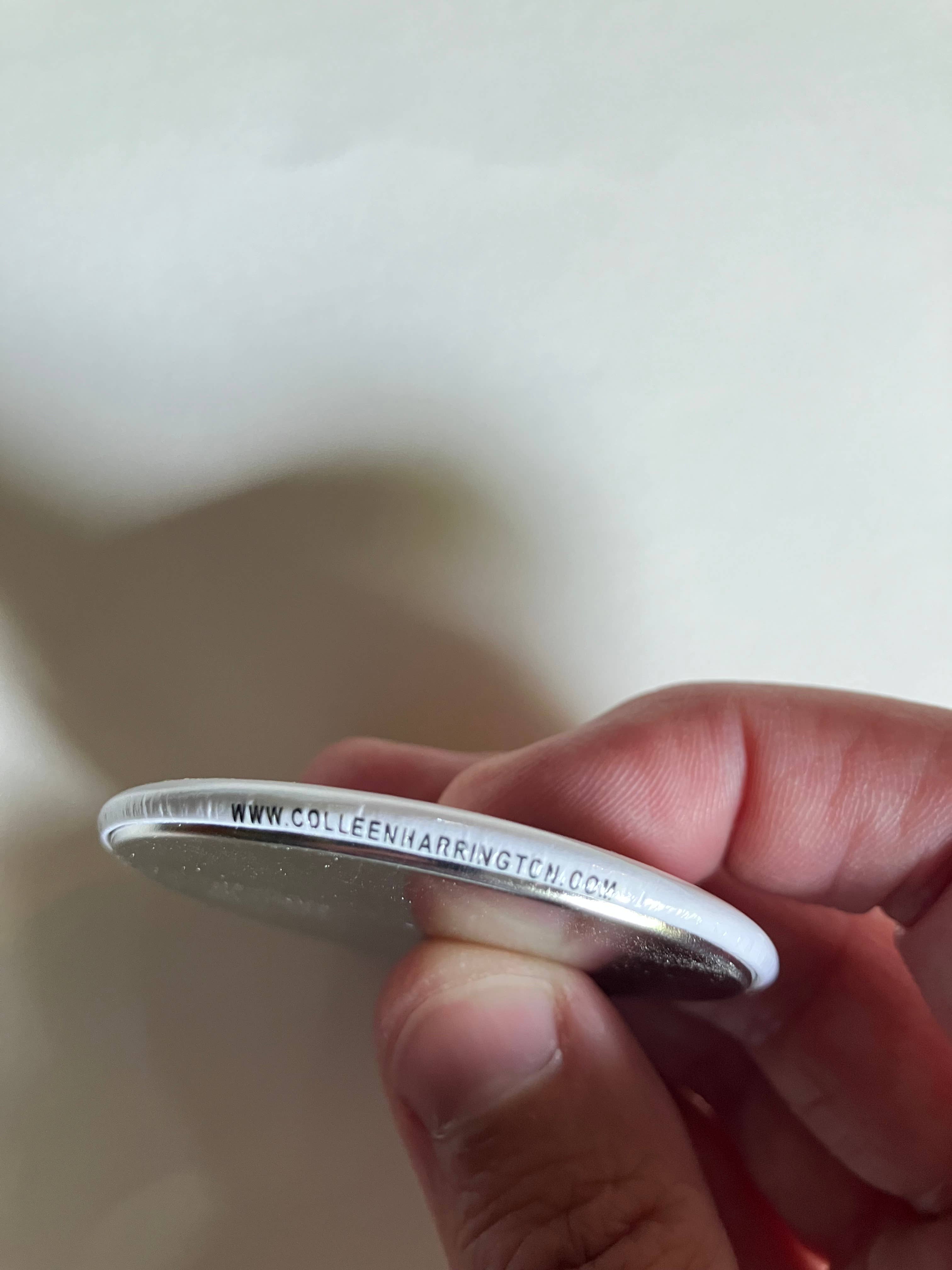 Colleen Harrington Studio - Vente Aimants - Aimant rond de 2,25 pouces - Je suis assez épuisé2