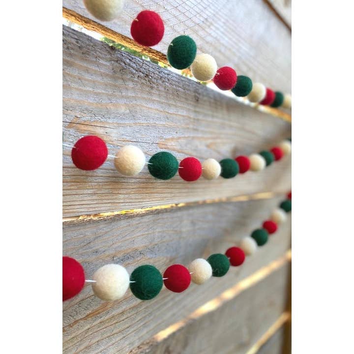 Ganesh Himal Trading - Wholesale Bunting/Garland - Handfelted Ball Garland
