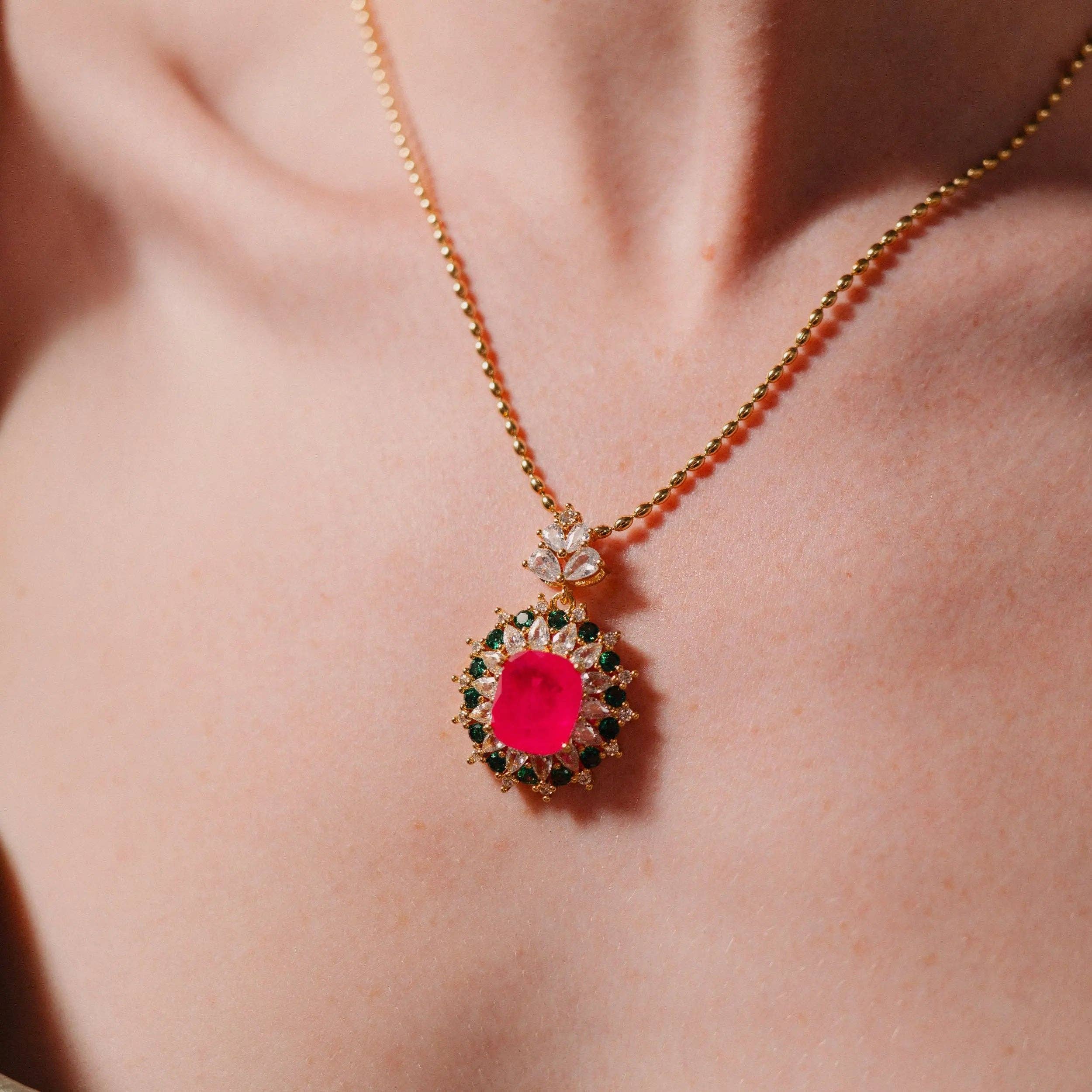 PHOEBE´S - Wholesale Pendant/Charm Necklace - CZ diamond necklace, exotic charm, gold-plated necklace5