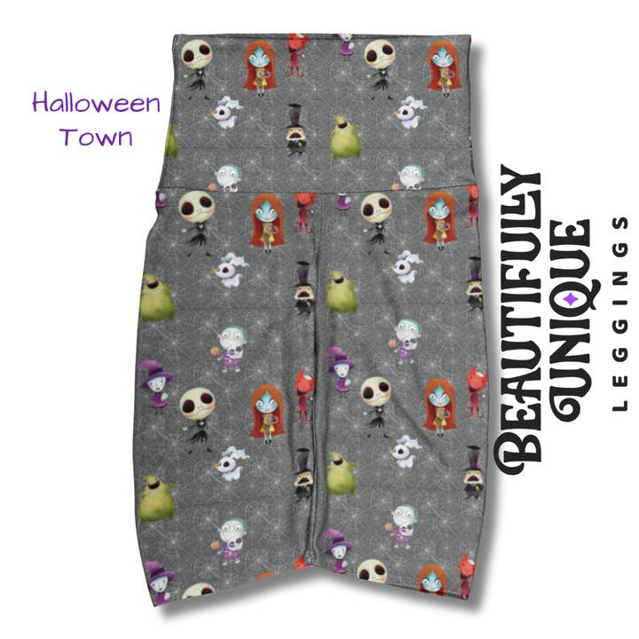 Beautifully Unique® Bootique - Vente Short de sport – femme - Shorts de cyclisme Halloweenie Town (Exclusif) - Shorts de vélo vibrants de haute qualité faits à la main1