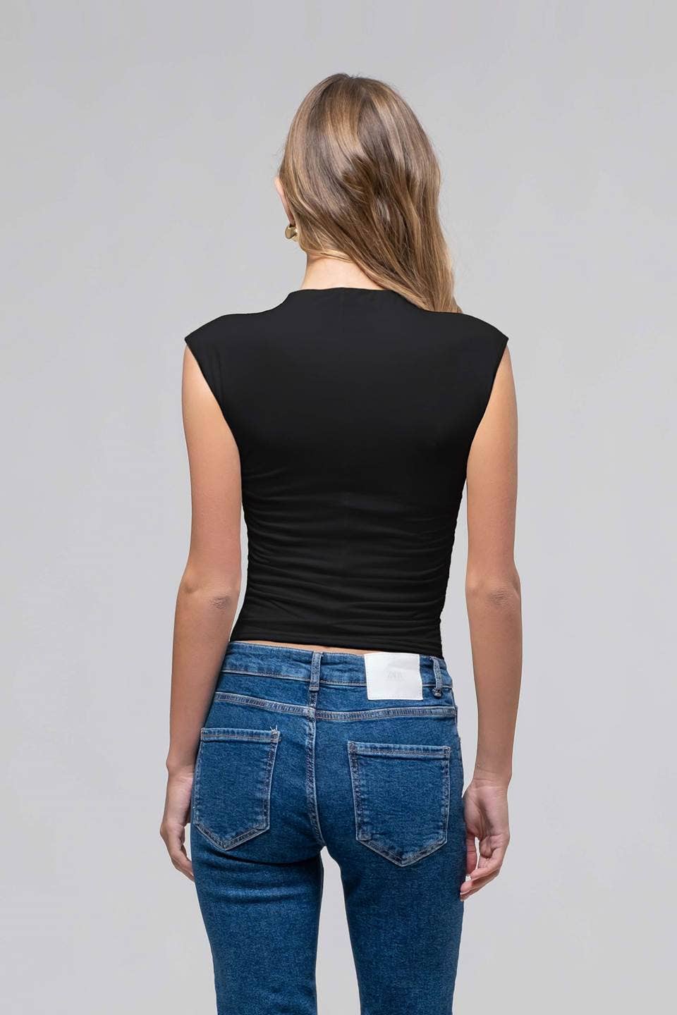 The Workshop Studio - Vente Haut en maille – femme - TOP EN MAILLE FRONCÉE À COL CHEMINÉE RÉVERSIBLE (PRÉ-COMMANDE)1