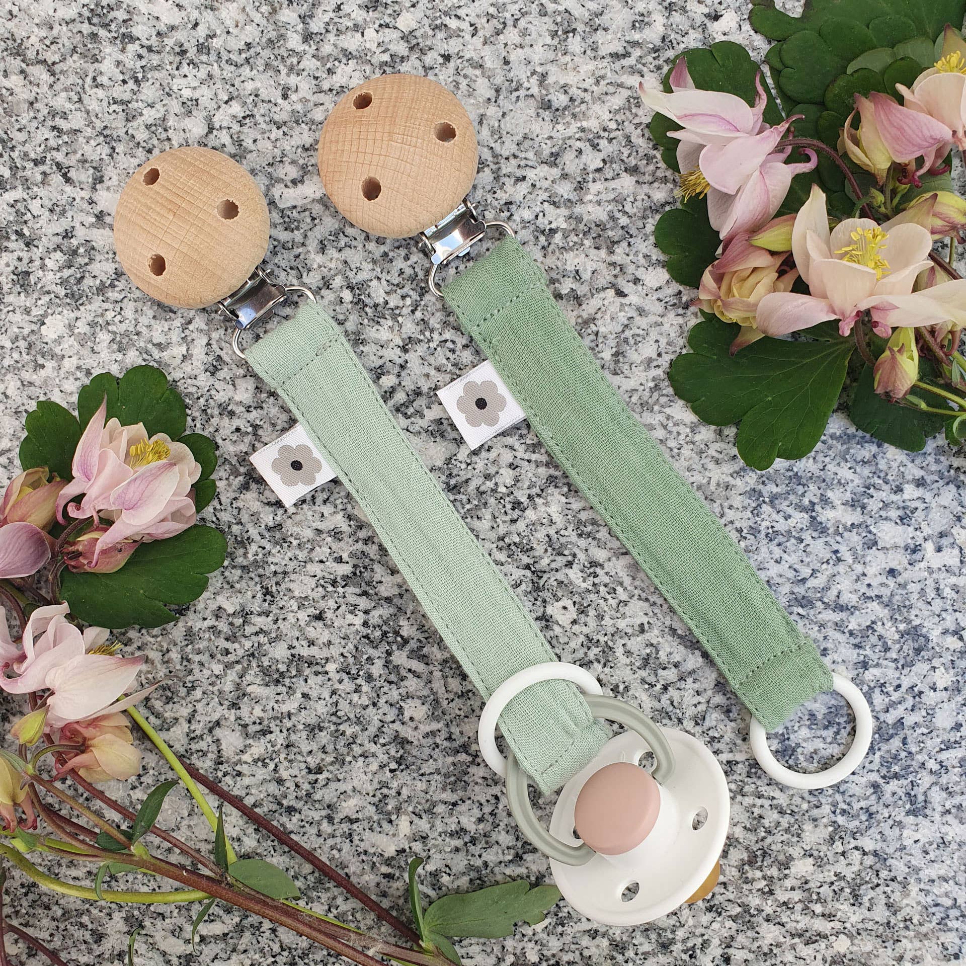 Summerville organic - Wholesale Pacifier Clip - Baby - Organic Pacifier Clip Muslin Basil5