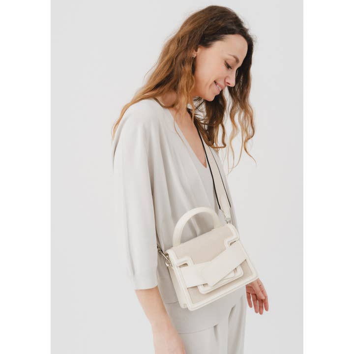 JULIA PARIS – Großhandel Messenger Bag – Damen – Canvas-Tasche mit Handgriff und Schulterriemen aus Leder3