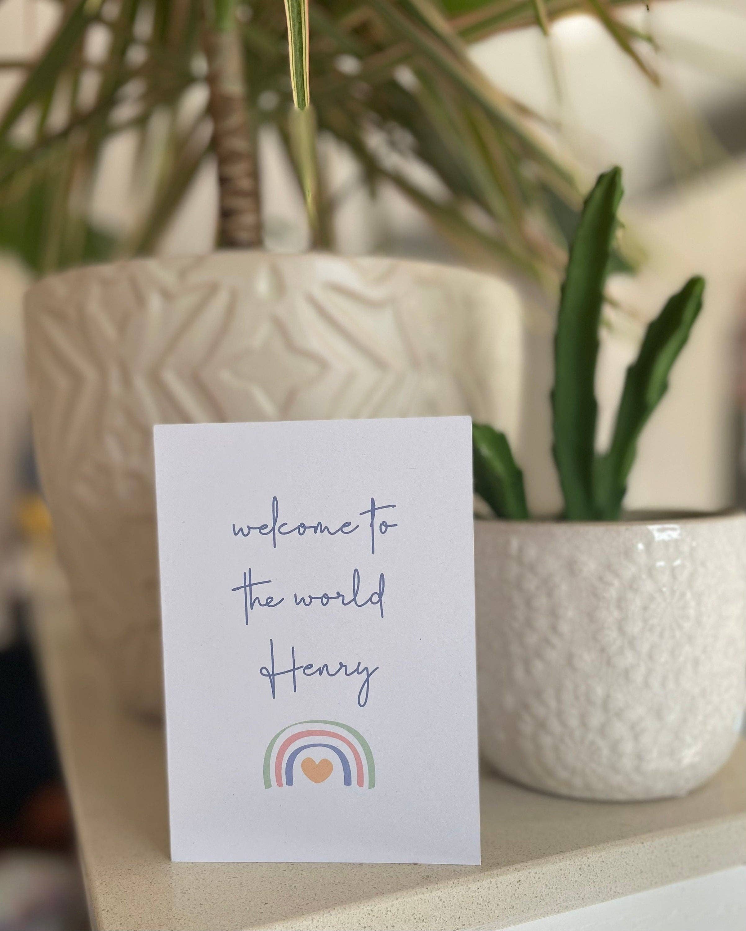 To & From Cards – Engroshandel Babykort – Velkommen til Verden Lille En - Regnbue1