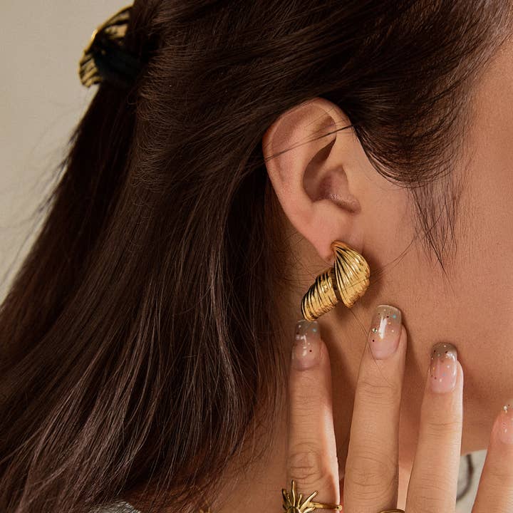 Ørestikker - Rosaline for engroshandel hos Lovelika