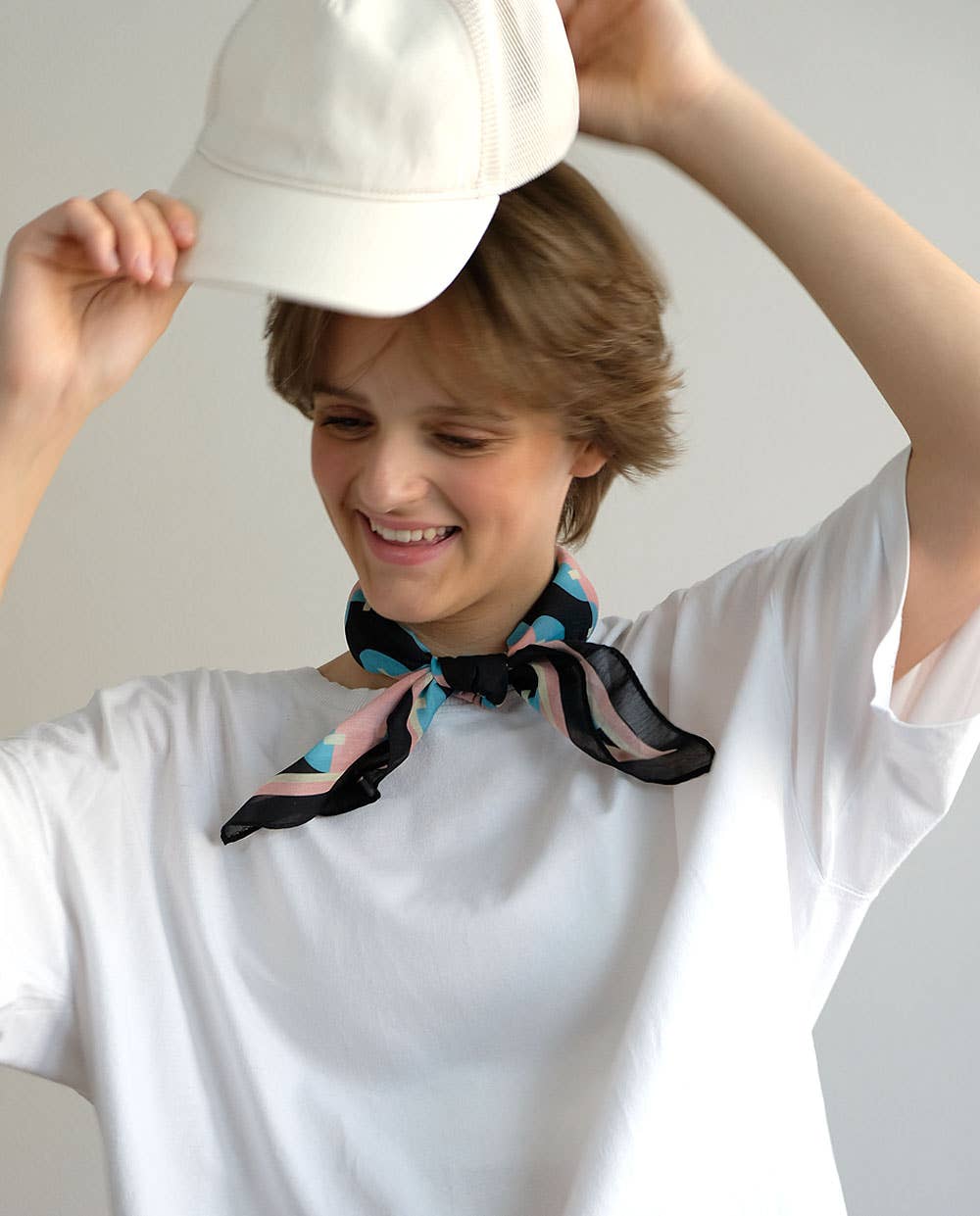 Haferkorn & Sauerbrey – Großhandel Schal – Unisex – Funky Waves Tuch, Seiden-Baumwollmischung, 60x60 cm2