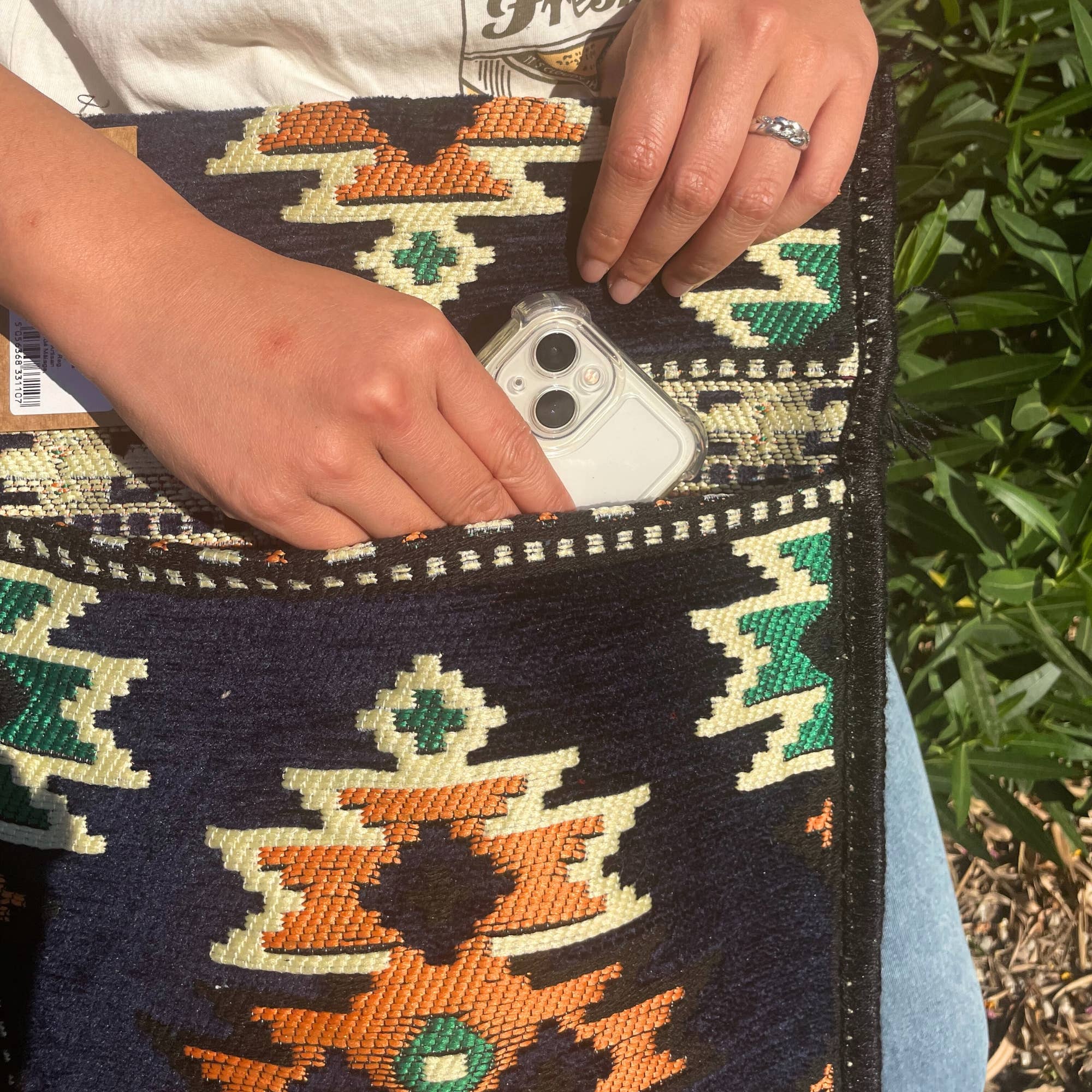 AW Artisan – Engroshandel Crossbodytaske – unisex – Kilim Taske - Mørkeblå3