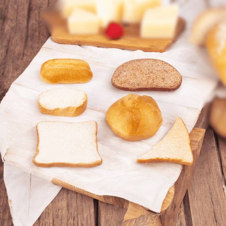 American Hobbies & Merchandising - Wholesale Toy set – Kids - LAP Bag of 6 assorted Bread Realistic Play Food Set,+2Yrs