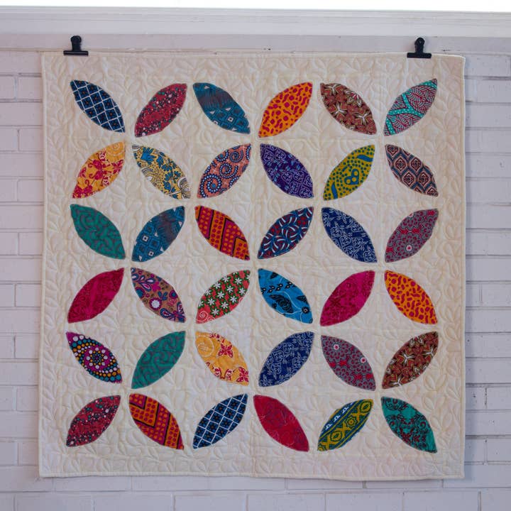 Amani ya Juu - Wholesale Quilt - Kids & Baby - Petals Baby Quilt6