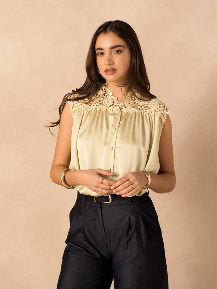 Top dentelle H738 pour la vente par LULUMARY