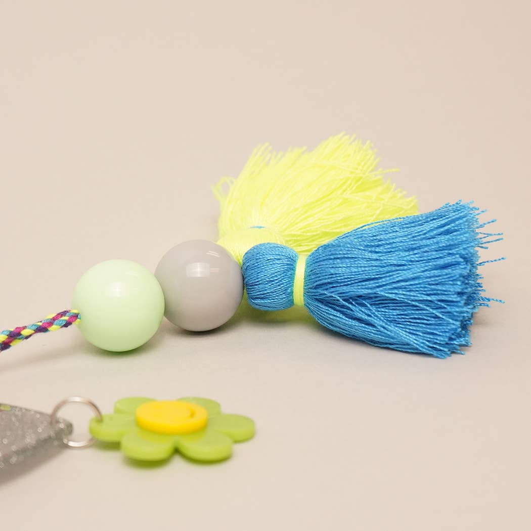 Fashion City - Wholesale Sleutelhanger - Dames - Happy Face sleutelhanger met glitterhart en kwastje, bedeltje13